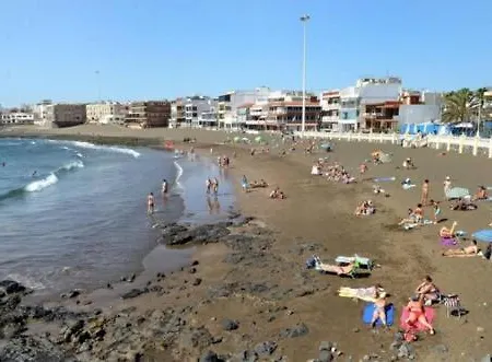 New And Modern In Beach. Lejlighed *